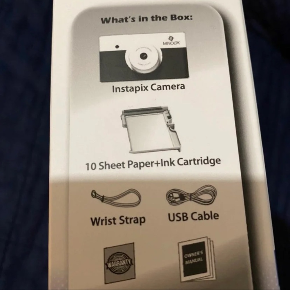 New Minolta Instant Camera - Picture 4 of 5